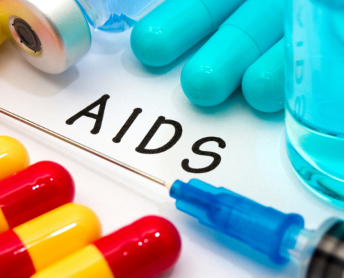 Como funciona o diagnóstico da AIDS e a importância da testagem e do uso de autotestes.